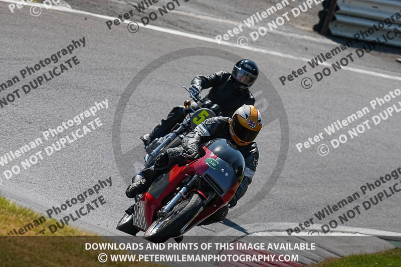 cadwell park;cadwell park photographs;cadwell trackday photographs;enduro digital images;event digital images;eventdigitalimages;peter wileman photography;racing digital images;trackday digital images;trackday photos
